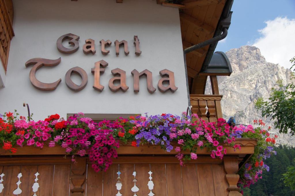 Hotel Garni Tofana Corvara In Badia Exterior foto