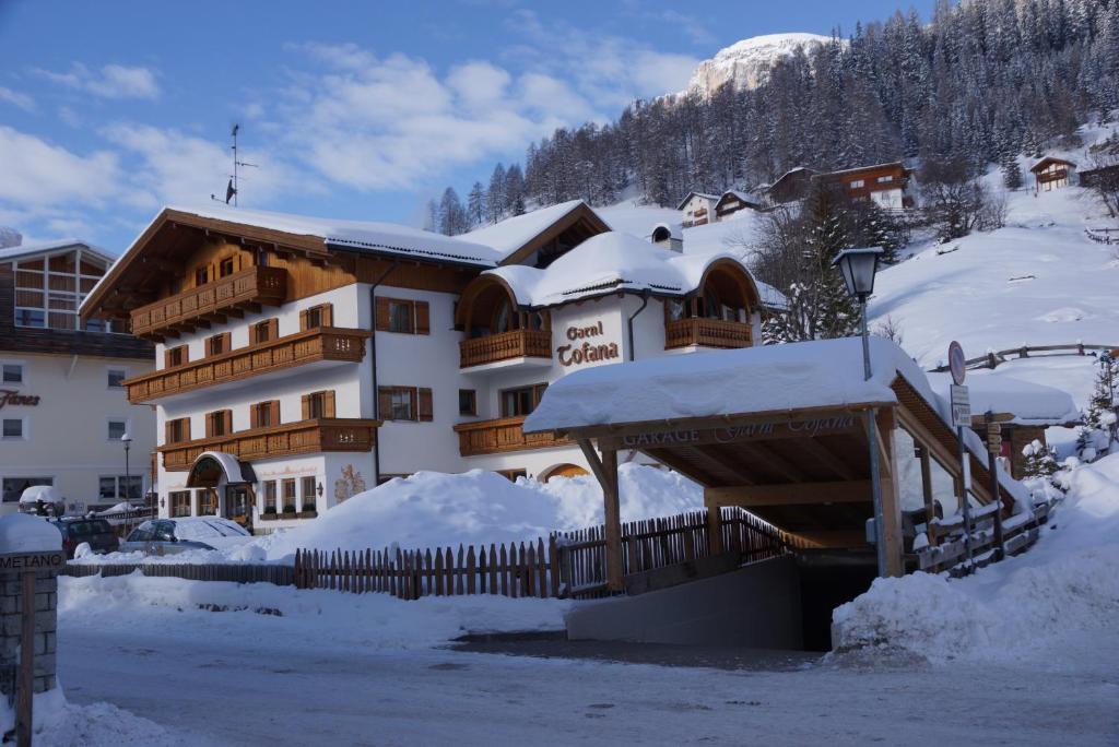 Hotel Garni Tofana Corvara In Badia Exterior foto